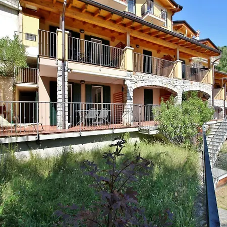 Giardino Apartment *